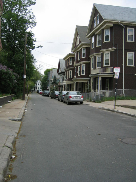 b33